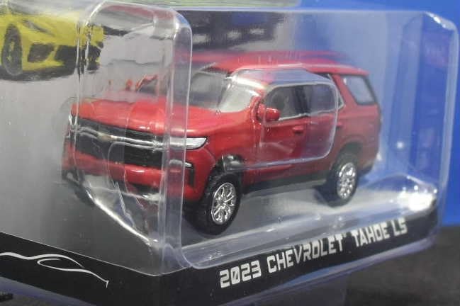 Amazon | 1/64 グリーンライト 2023 シボレー・タホ Chevrolet Tahoe